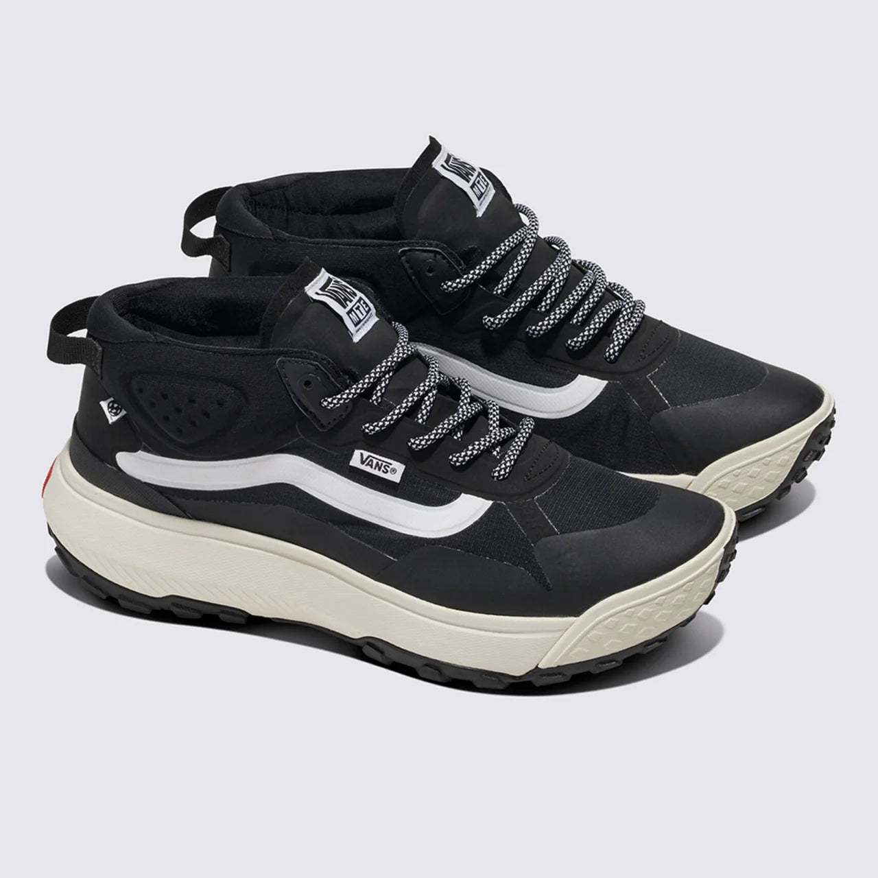 Tênis Crosspath Mid Mte Black White