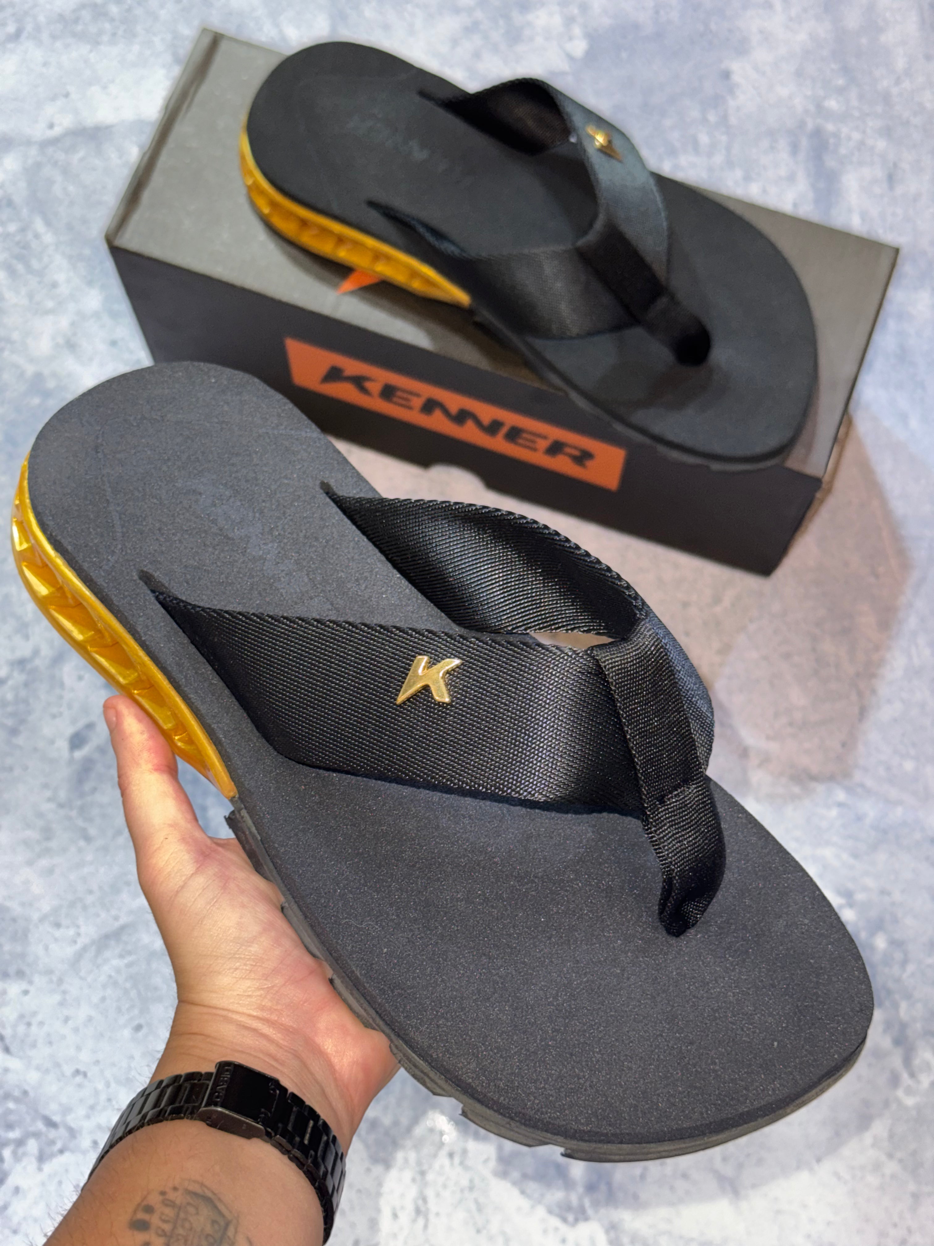 Sandália Kenner Rakka DBU-02 Preto/Dourado