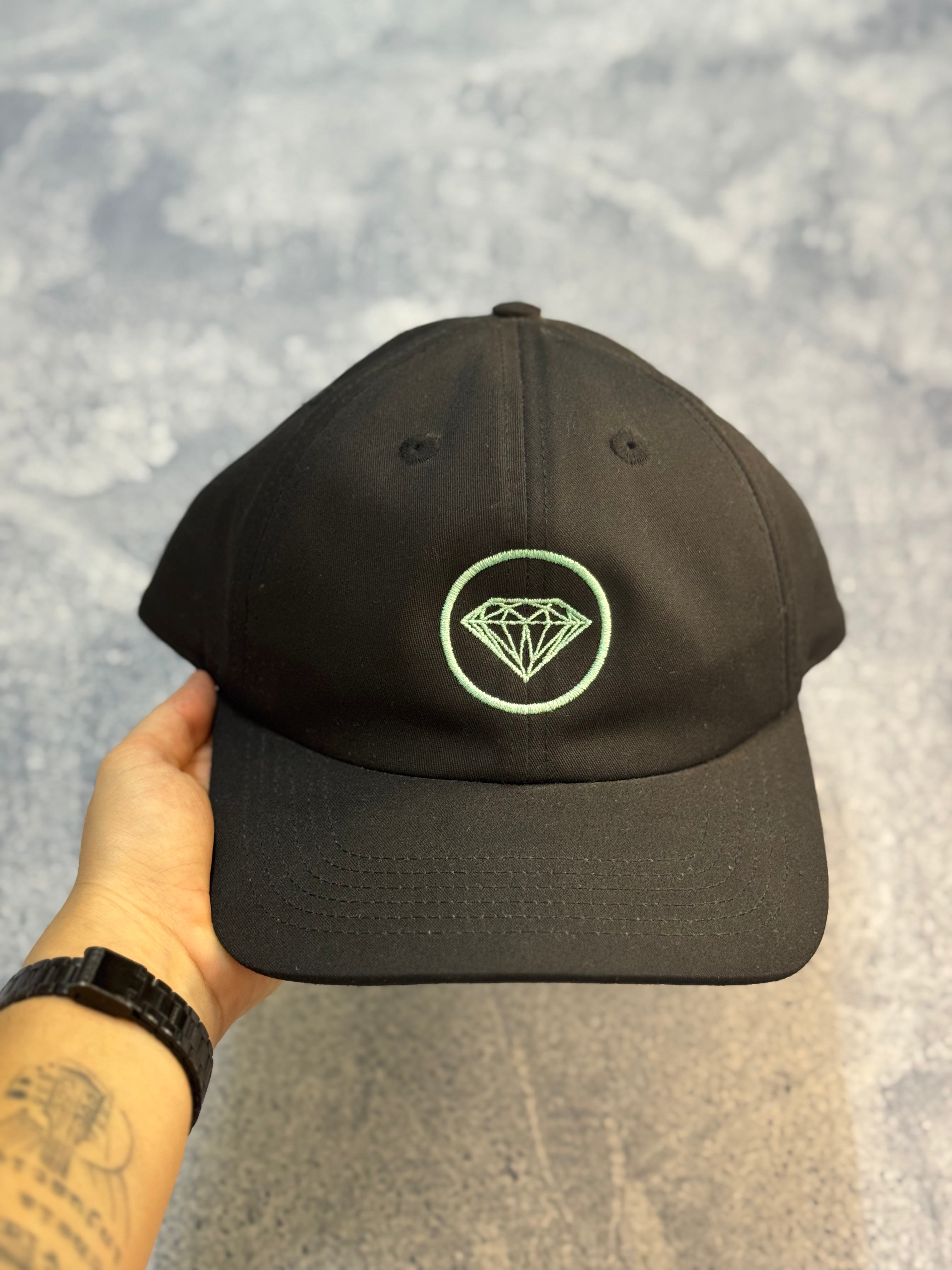 Boné Diamond Brilliant Black circle dad hat